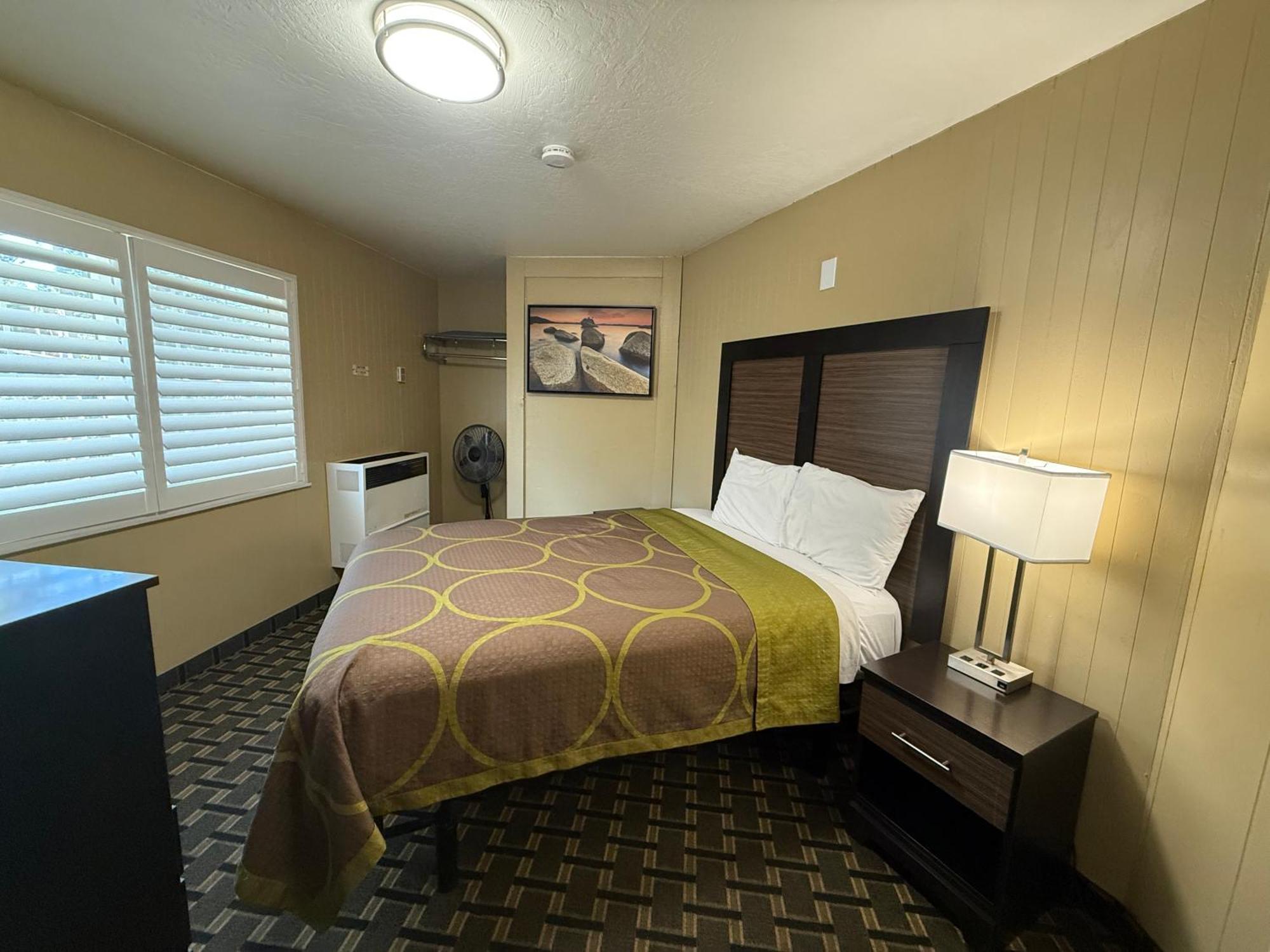 Pinewood Inn South Lake Tahoe Exterior foto